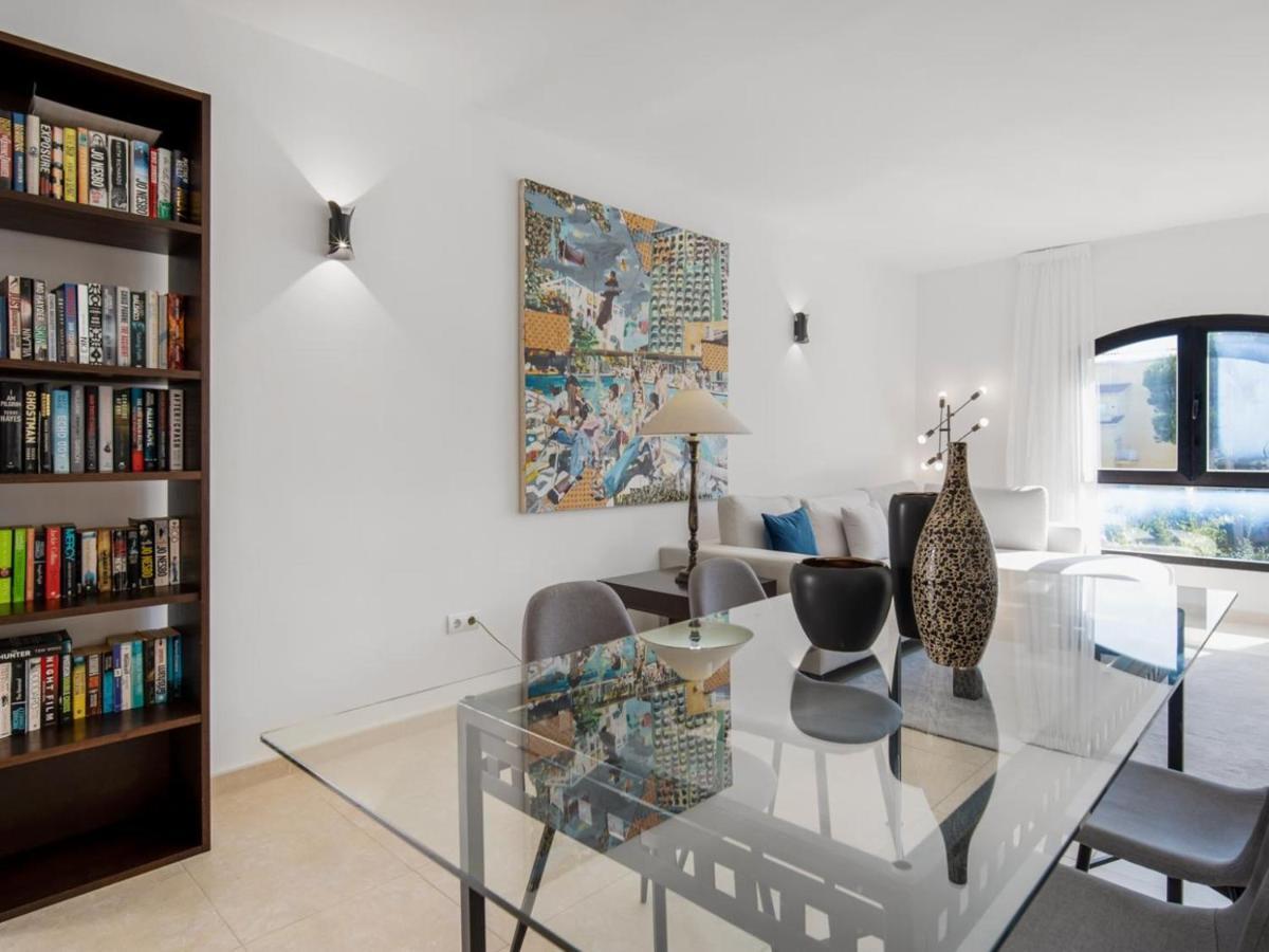 Apartamento De 2 Dormitorios En Playas Del Duque มาร์เบยา ภายนอก รูปภาพ
