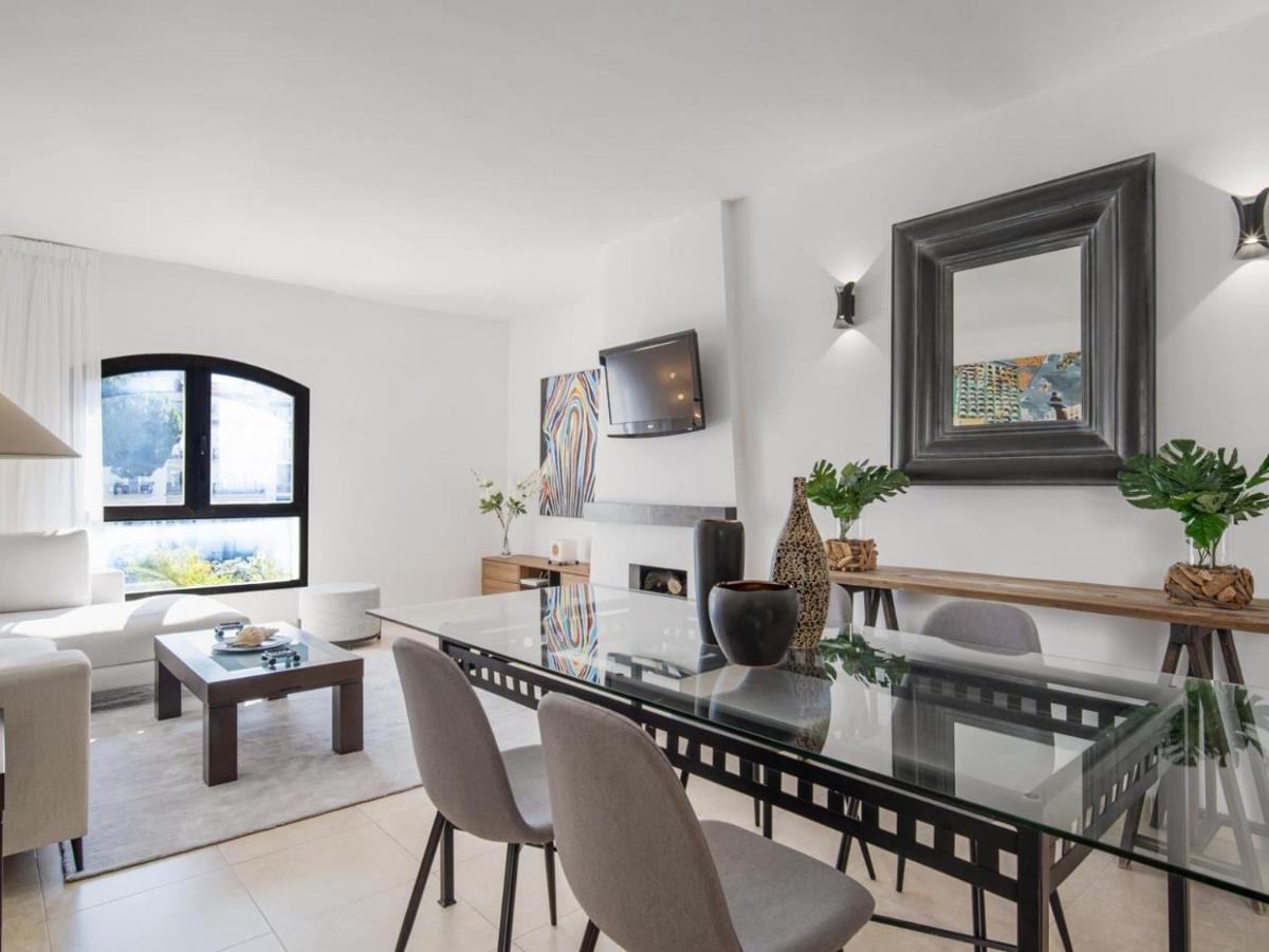 Apartamento De 2 Dormitorios En Playas Del Duque มาร์เบยา ภายนอก รูปภาพ