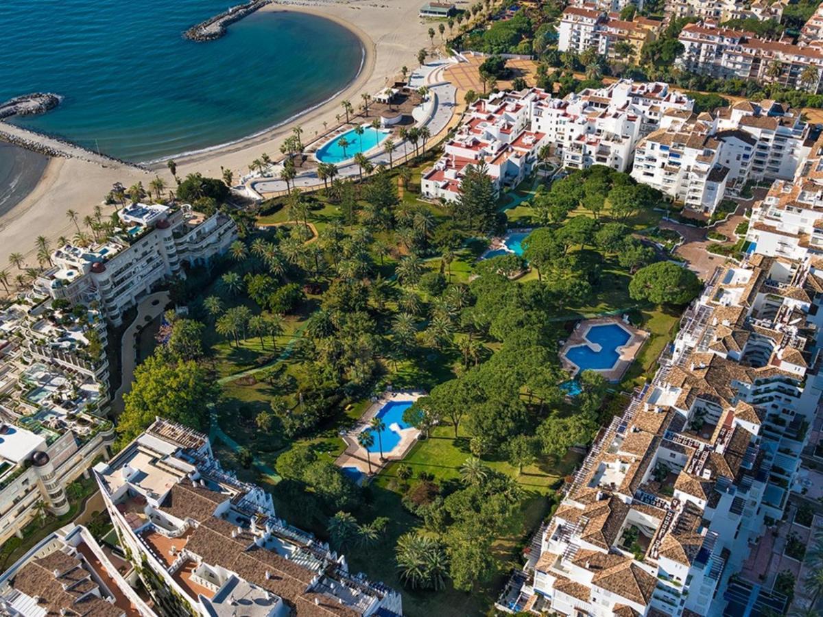 Apartamento De 2 Dormitorios En Playas Del Duque มาร์เบยา ภายนอก รูปภาพ