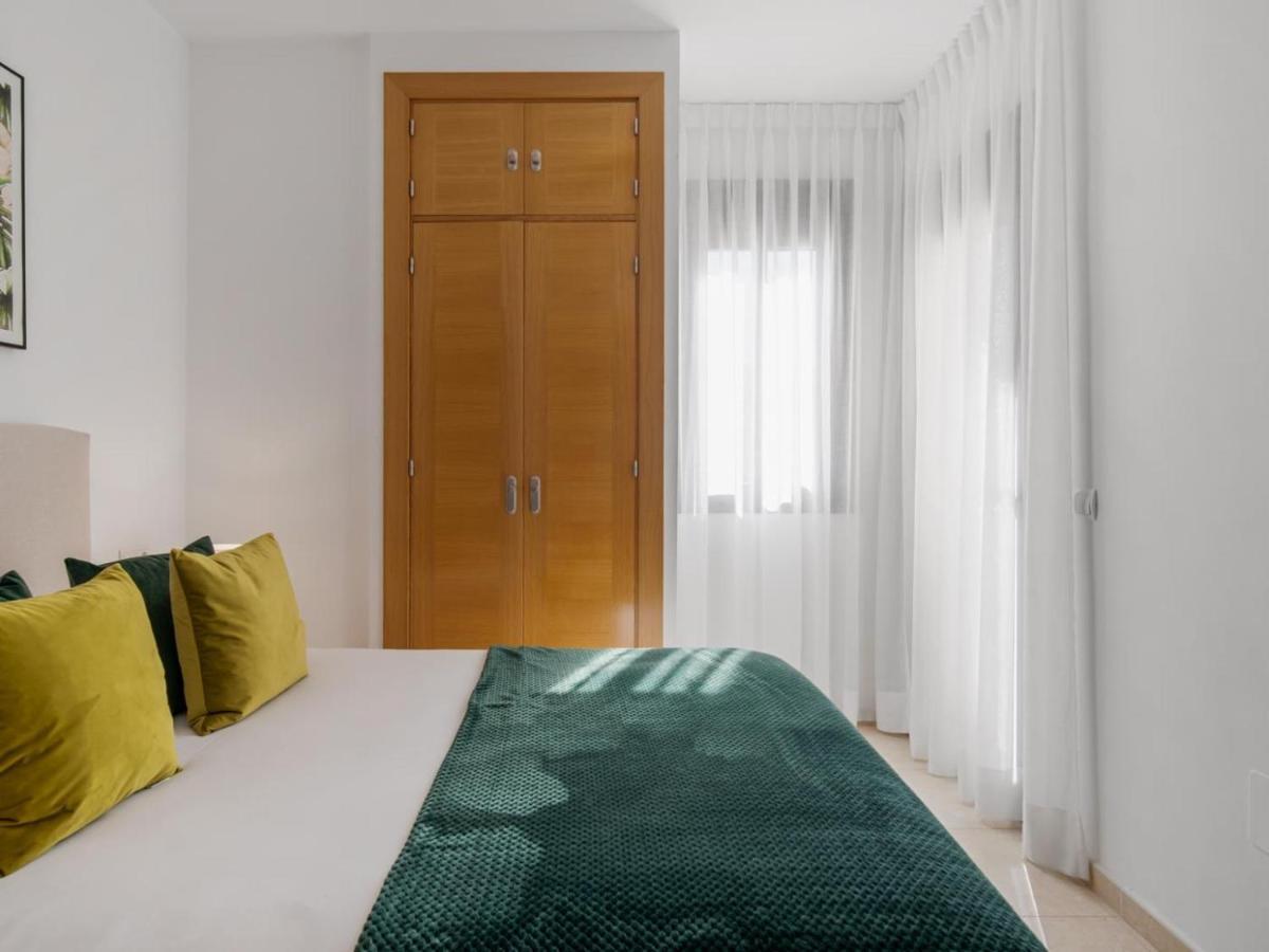 Apartamento De 2 Dormitorios En Playas Del Duque มาร์เบยา ภายนอก รูปภาพ