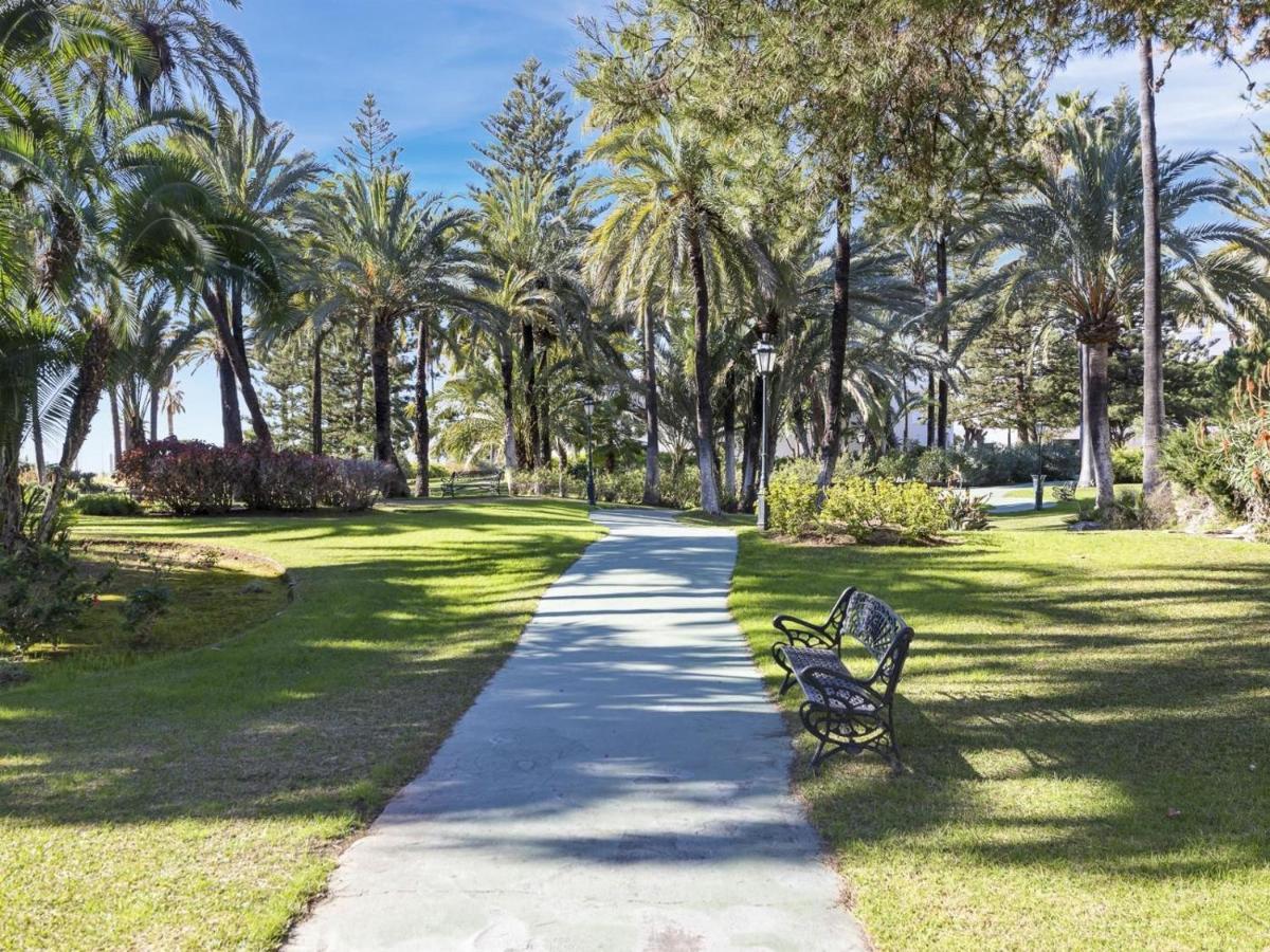Apartamento De 2 Dormitorios En Playas Del Duque มาร์เบยา ภายนอก รูปภาพ